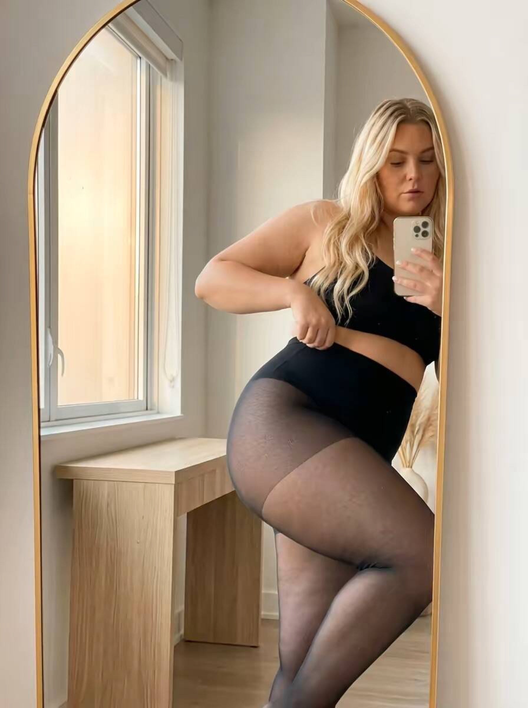 Plus size tights